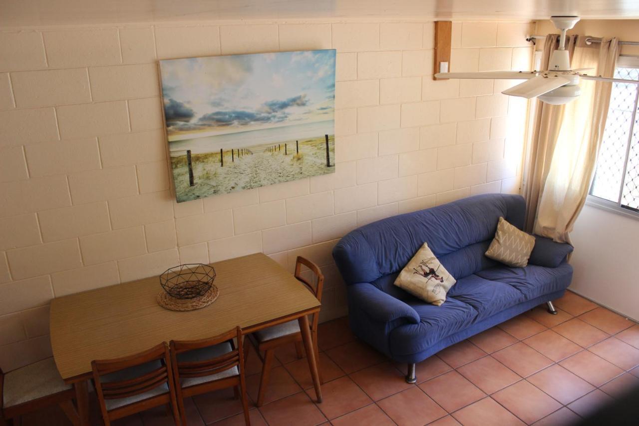 Pippies Beachhouse Backpackers *